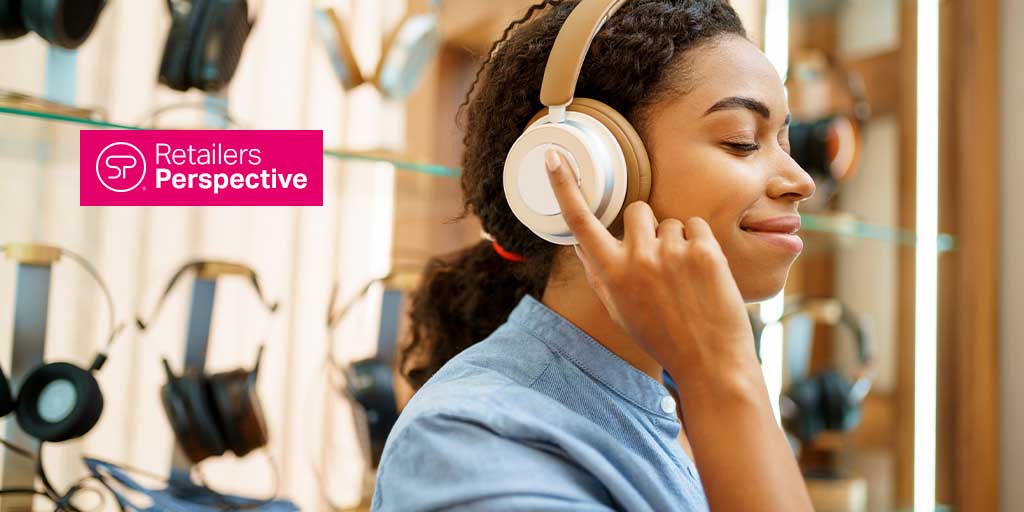 What Retailers Need to Know to Create the Best In-Store Experience What Retailers Need to Know to Create the Best In-Store Experience